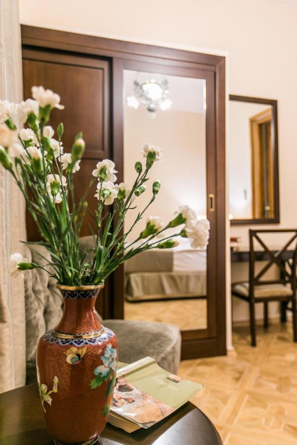 Hotel Vip Τυφλίδα Εξωτερικό φωτογραφία