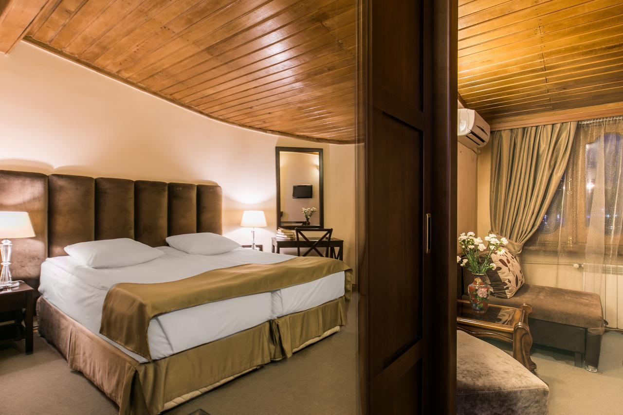 Hotel Vip Τυφλίδα Εξωτερικό φωτογραφία