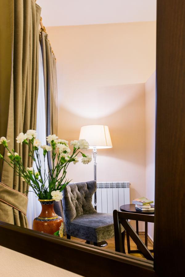 Hotel Vip Τυφλίδα Εξωτερικό φωτογραφία