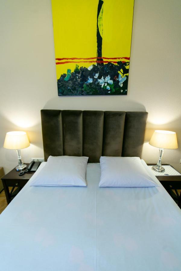 Hotel Vip Τυφλίδα Εξωτερικό φωτογραφία
